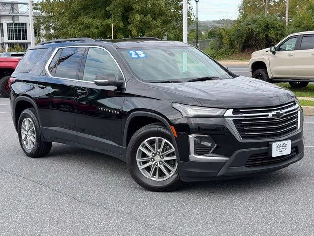 2023 Chevrolet Traverse LT Cloth AWD photo
