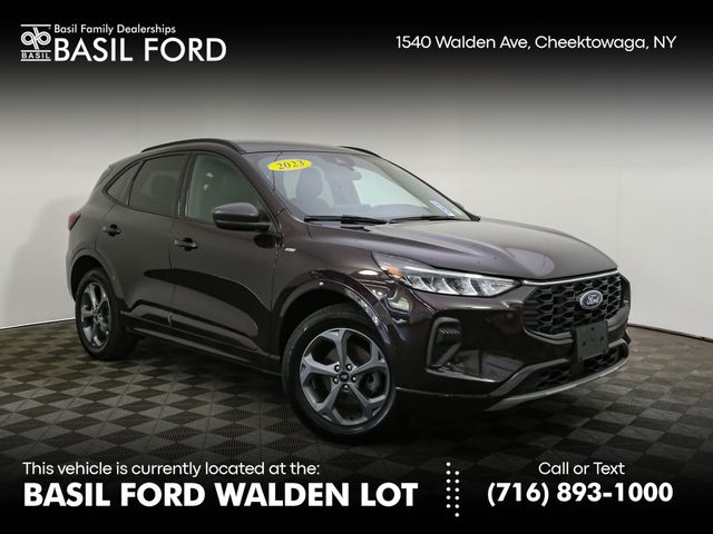 2023 Ford Escape ST-Line AWD photo