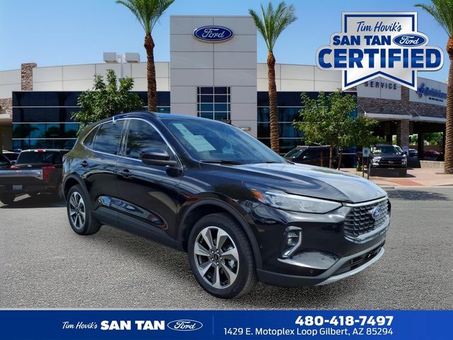 2023 Ford Escape Platinum AWD photo