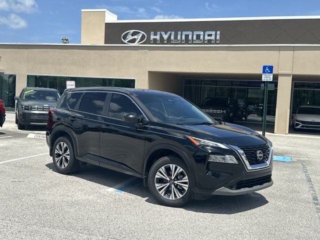 2023 Nissan Rogue SV FWD photo