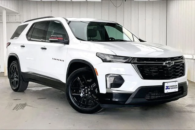 2023 Chevrolet Traverse Premier AWD photo