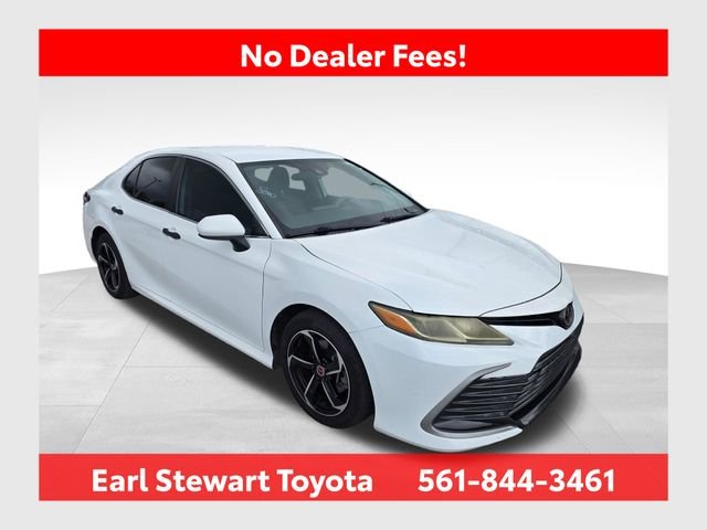2022 Toyota Camry LE FWD photo