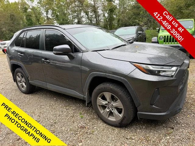 2023 Toyota RAV4 XLE AWD photo