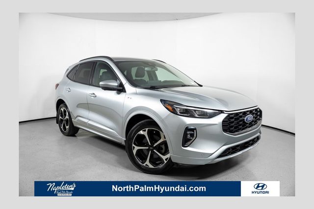 2023 Ford Escape ST-Line Elite AWD photo