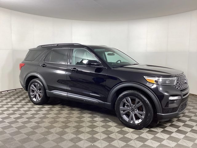 2023 Ford Explorer XLT 4WD photo