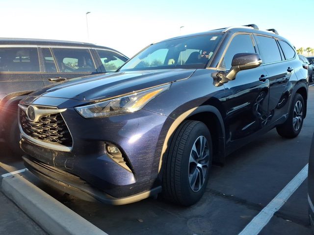 2023 Toyota Highlander L FWD photo