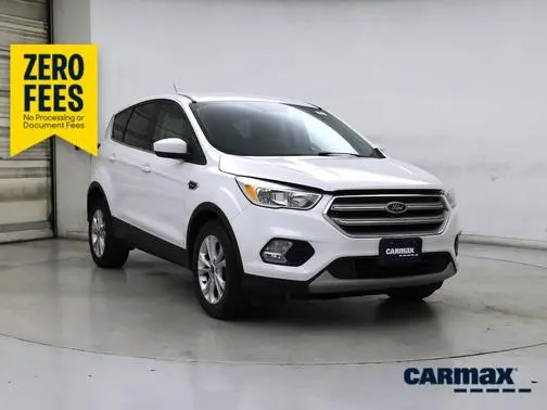 2017 Ford Escape SE FWD photo
