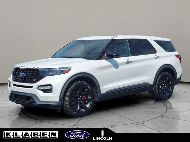 2022 Ford Explorer ST 4WD photo