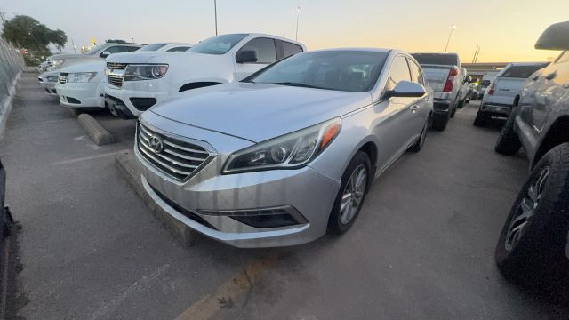 2015 Hyundai Sonata 2.4L SE FWD photo