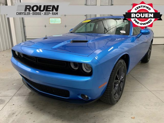 2023 Dodge Challenger SXT AWD photo