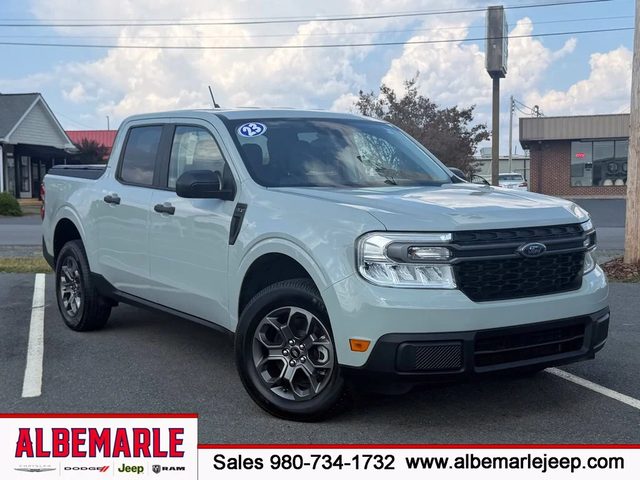 2023 Ford Maverick XLT FWD photo