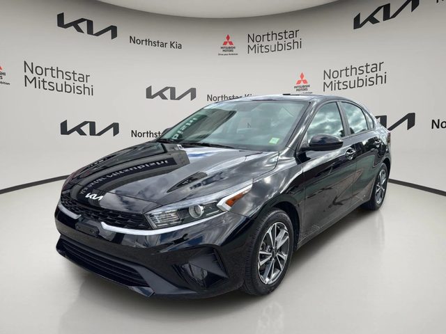 2023 Kia Forte LXS FWD photo