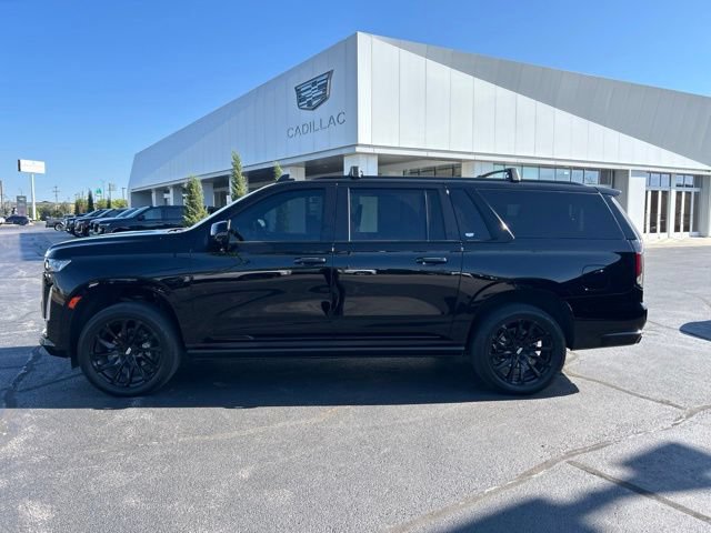 2023 Cadillac Escalade ESV 4WD Sport 4WD photo