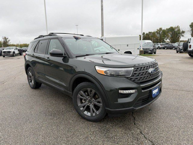 2023 Ford Explorer XLT 4WD photo