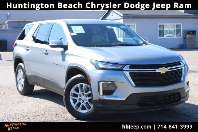 2023 Chevrolet Traverse LS FWD photo