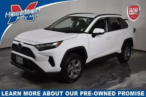 2023 Toyota RAV4 XLE AWD photo