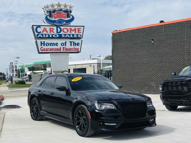 2023 Chrysler 300 Touring L AWD photo