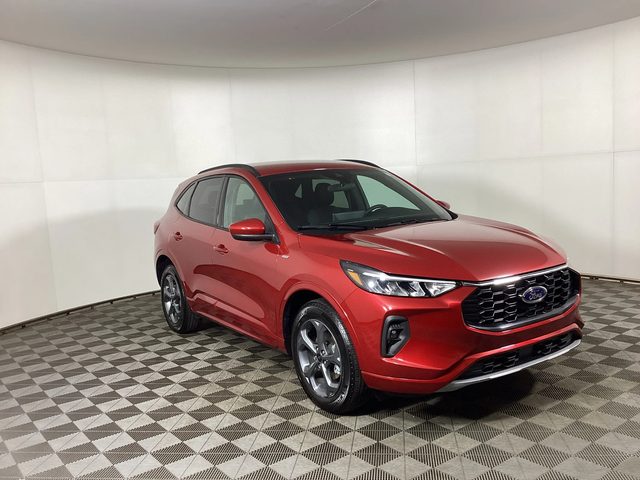 2023 Ford Escape ST-Line Select AWD photo