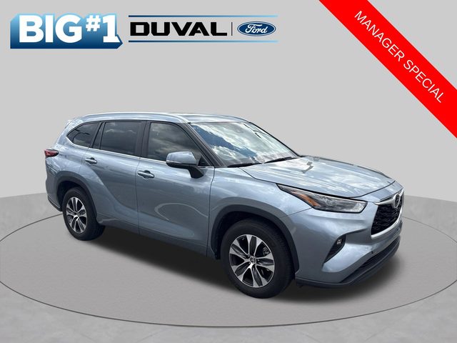 2023 Toyota Highlander XLE FWD photo