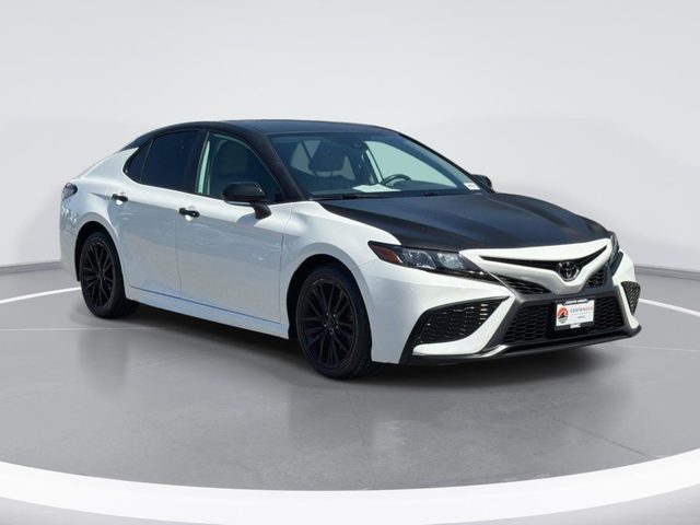 2022 Toyota Camry SE FWD photo