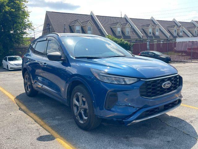 2023 Ford Escape ST-Line AWD photo