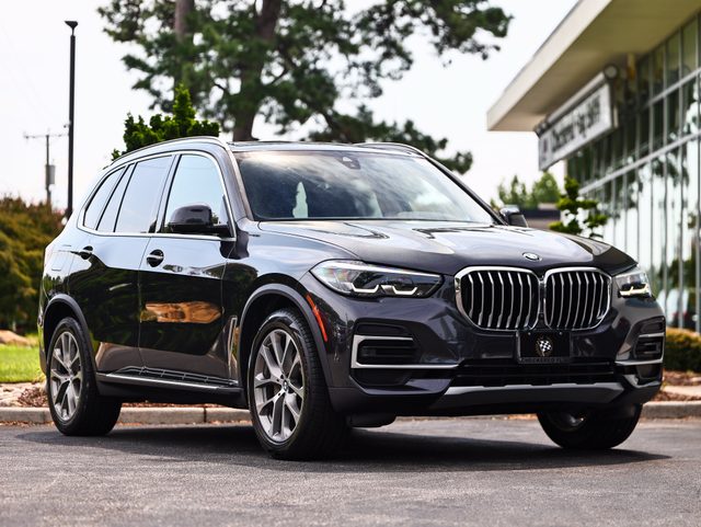 2022 BMW X5 xDrive40i AWD photo