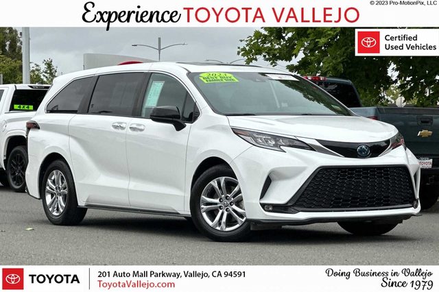 2023 Toyota Sienna XSE AWD photo