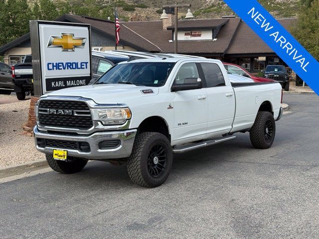 2022 Ram 3500 Big Horn 4WD photo