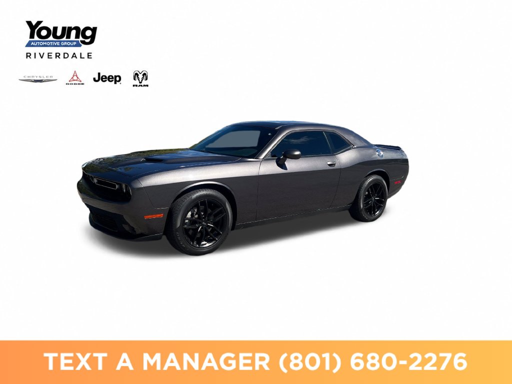 2021 Dodge Challenger SXT AWD photo
