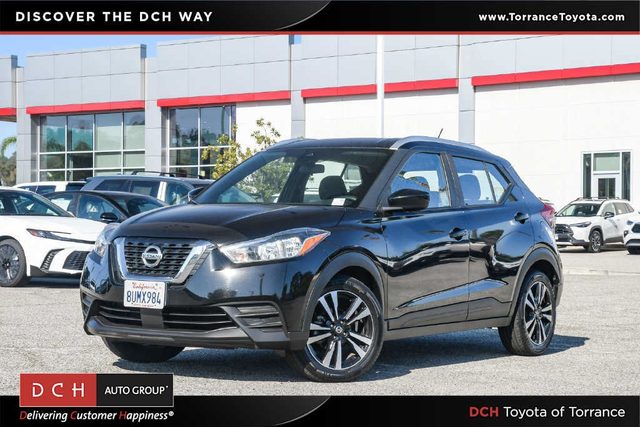 2020 Nissan Kicks SV FWD photo