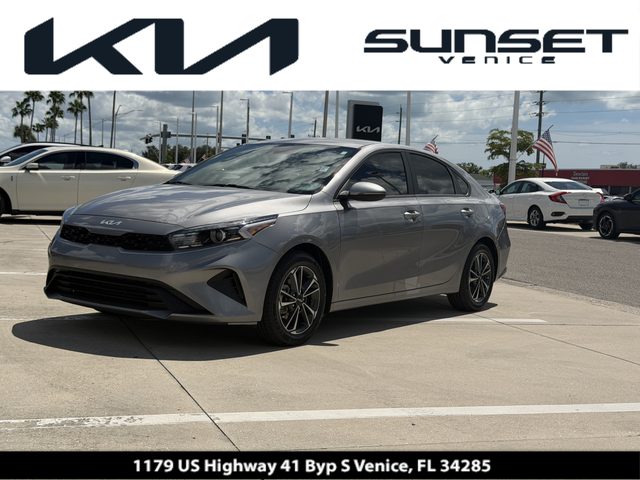 2023 Kia Forte LXS FWD photo