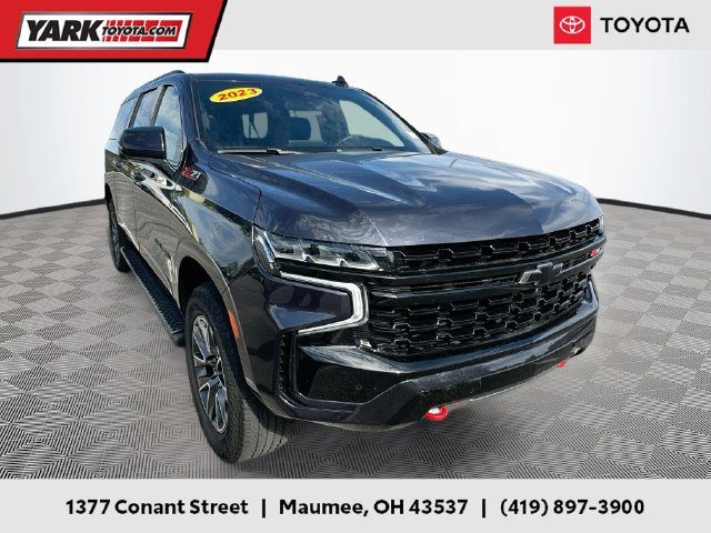 2023 Chevrolet Suburban Z71 4WD photo