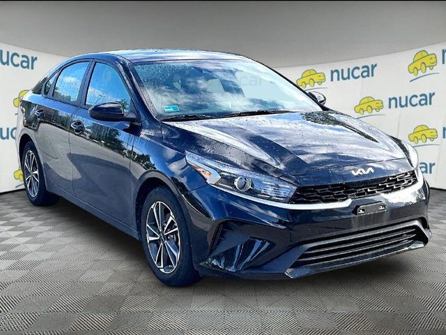 2023 Kia Forte LXS FWD photo
