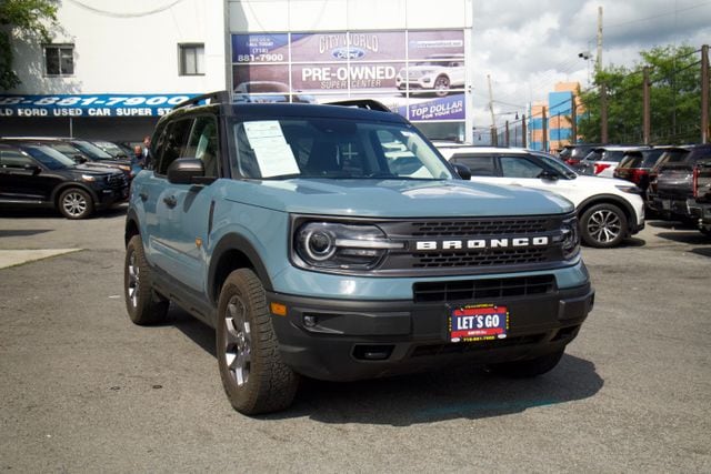2023 Ford Bronco Sport Badlands 4WD photo