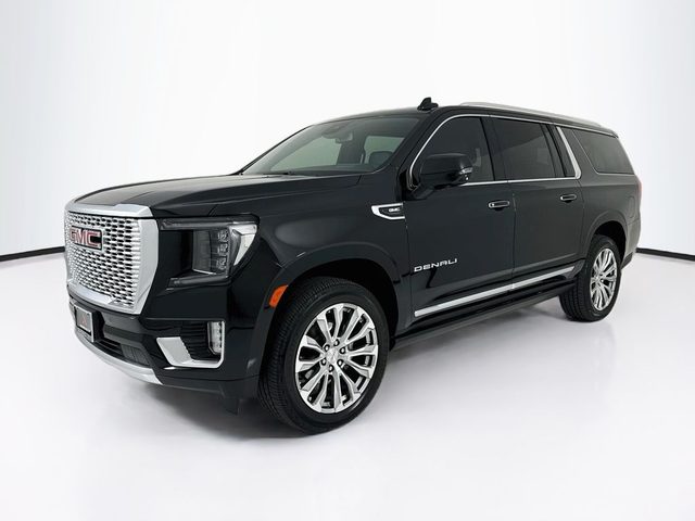 2023 GMC Yukon XL Denali 4WD photo