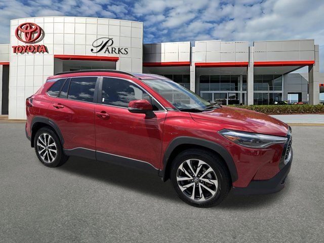 2023 Toyota Corolla Cross XLE FWD photo