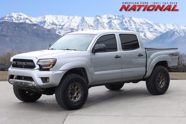 2015 Toyota Tacoma  4WD photo