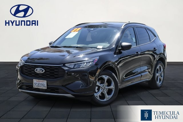 2023 Ford Escape ST-Line FWD photo