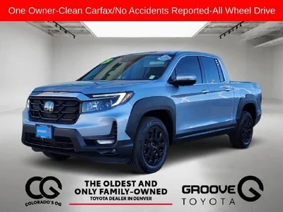2023 Honda Ridgeline RTL-E AWD photo
