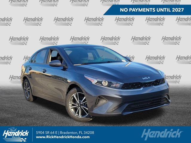 2023 Kia Forte LXS FWD photo