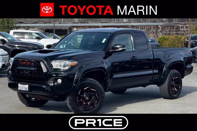 2016 Toyota Tacoma TRD Sport 4WD photo
