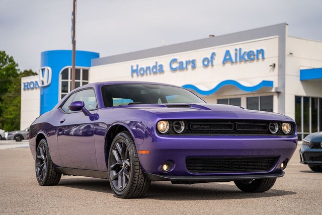 2023 Dodge Challenger SXT RWD photo