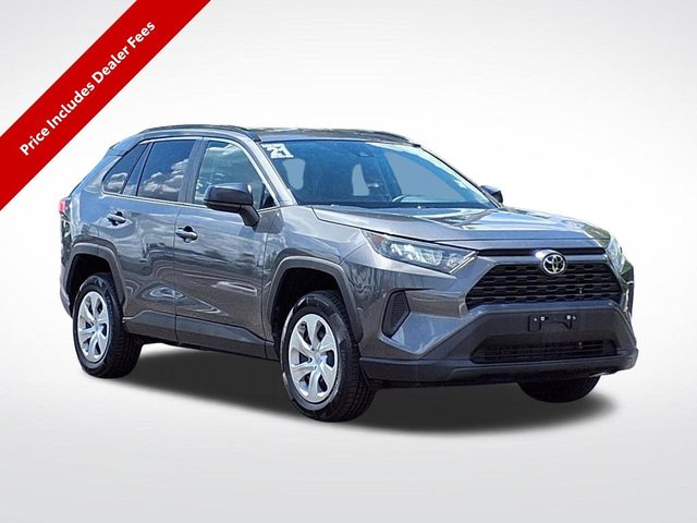 2021 Toyota RAV4 LE AWD photo