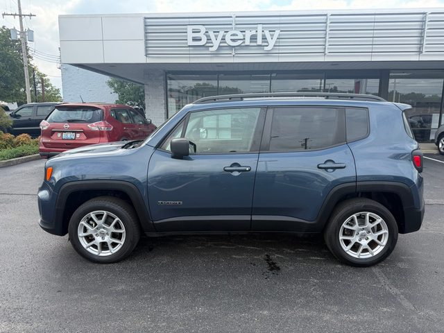 2023 Jeep Renegade Latitude 4WD photo