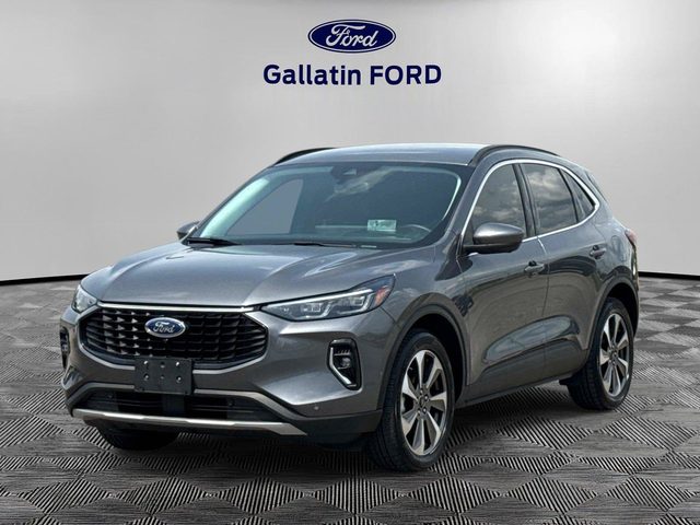2023 Ford Escape Platinum AWD photo