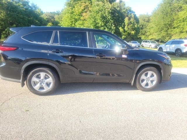 2023 Toyota Highlander L AWD photo