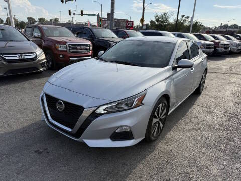2022 Nissan Altima 2.5 SV FWD photo