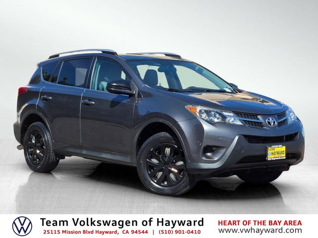 2015 Toyota RAV4 LE AWD photo