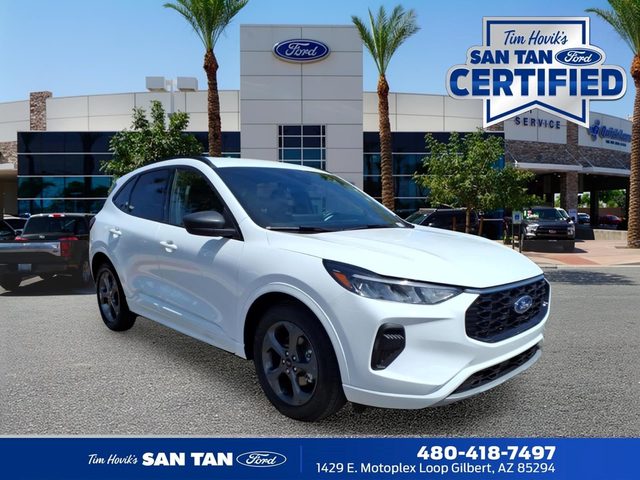 2023 Ford Escape ST-Line FWD photo