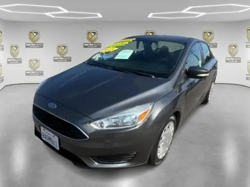 2015 Ford Focus SE FWD photo
